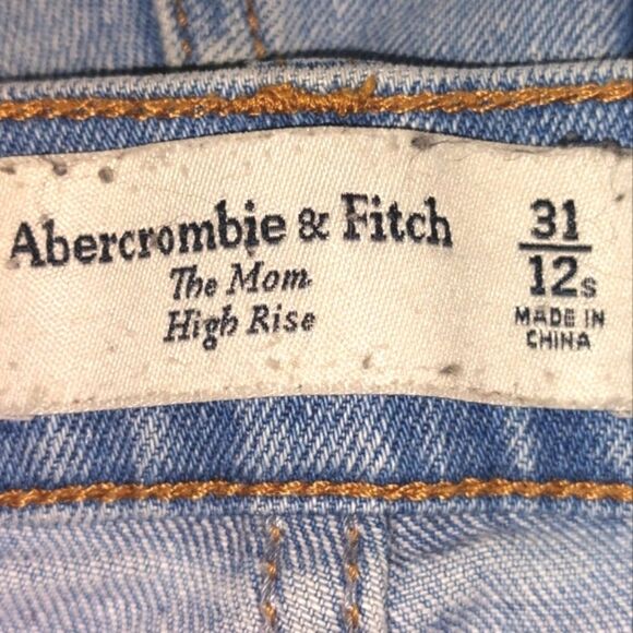 Abercrombie & Fitch Women's Distressed The Mom High Jeans Light Wash 31S EUC - Picture 11 of 16